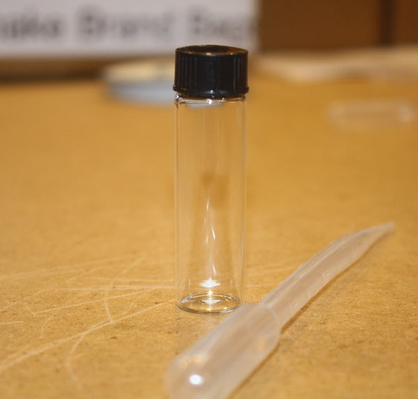 Glass vial 1/4 oz. with pipette - Proof Fly Fishing